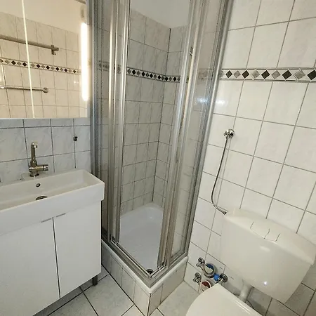 Apartment L02-002 *